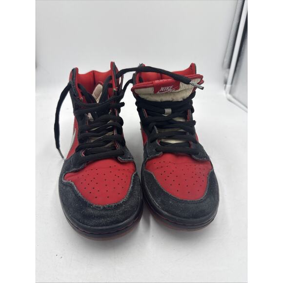 Size 9.5 - Nike Dunk Pro Sb High Red main image 9